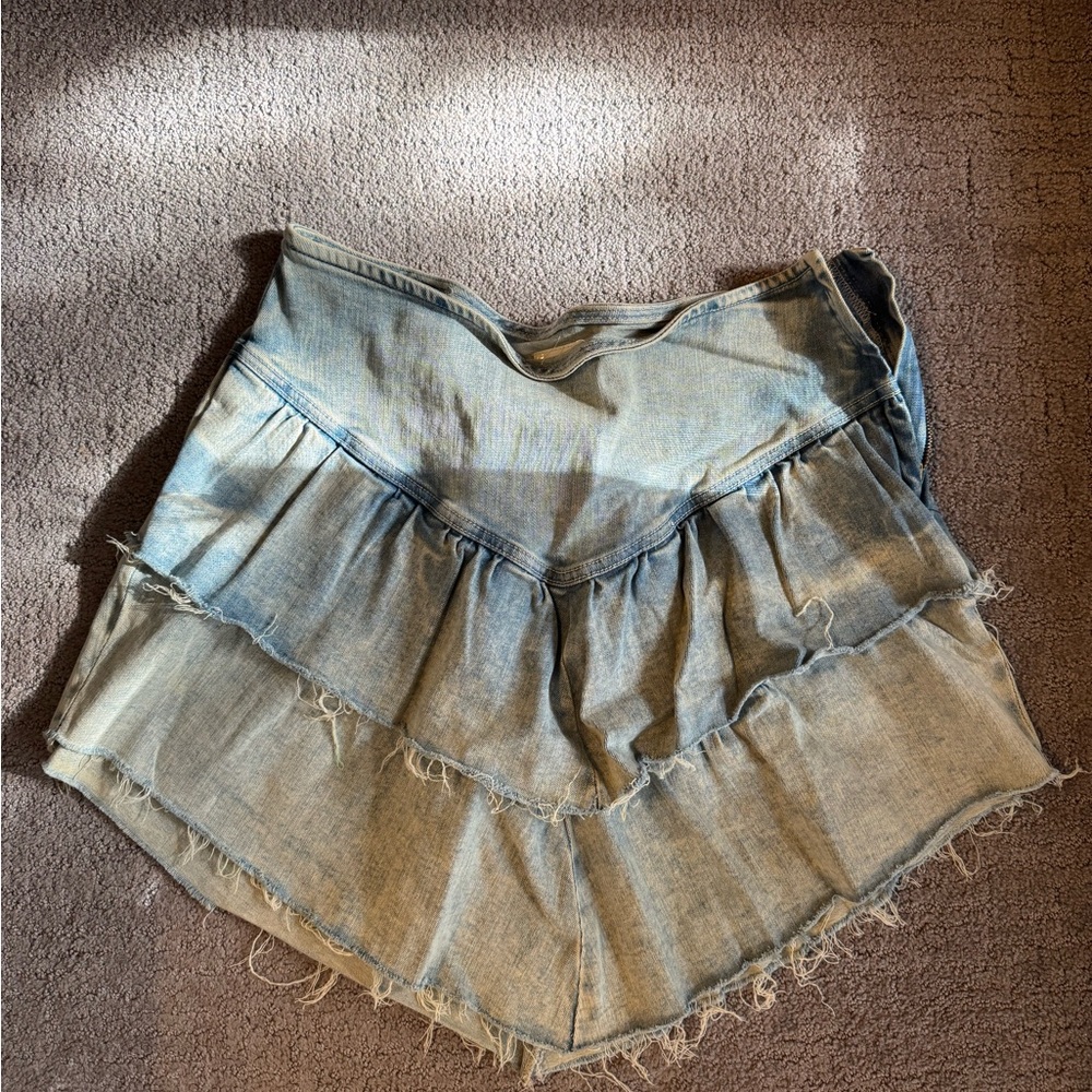 Mother Denim Frayed Hem Women Shorts
